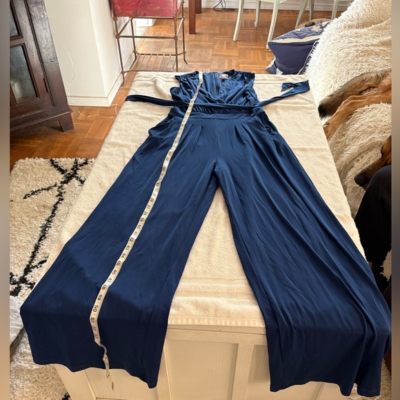 Vince Camuto jumpsuit with great pockets and tie on waist. Zipper in bac… - Picture 10 of 14